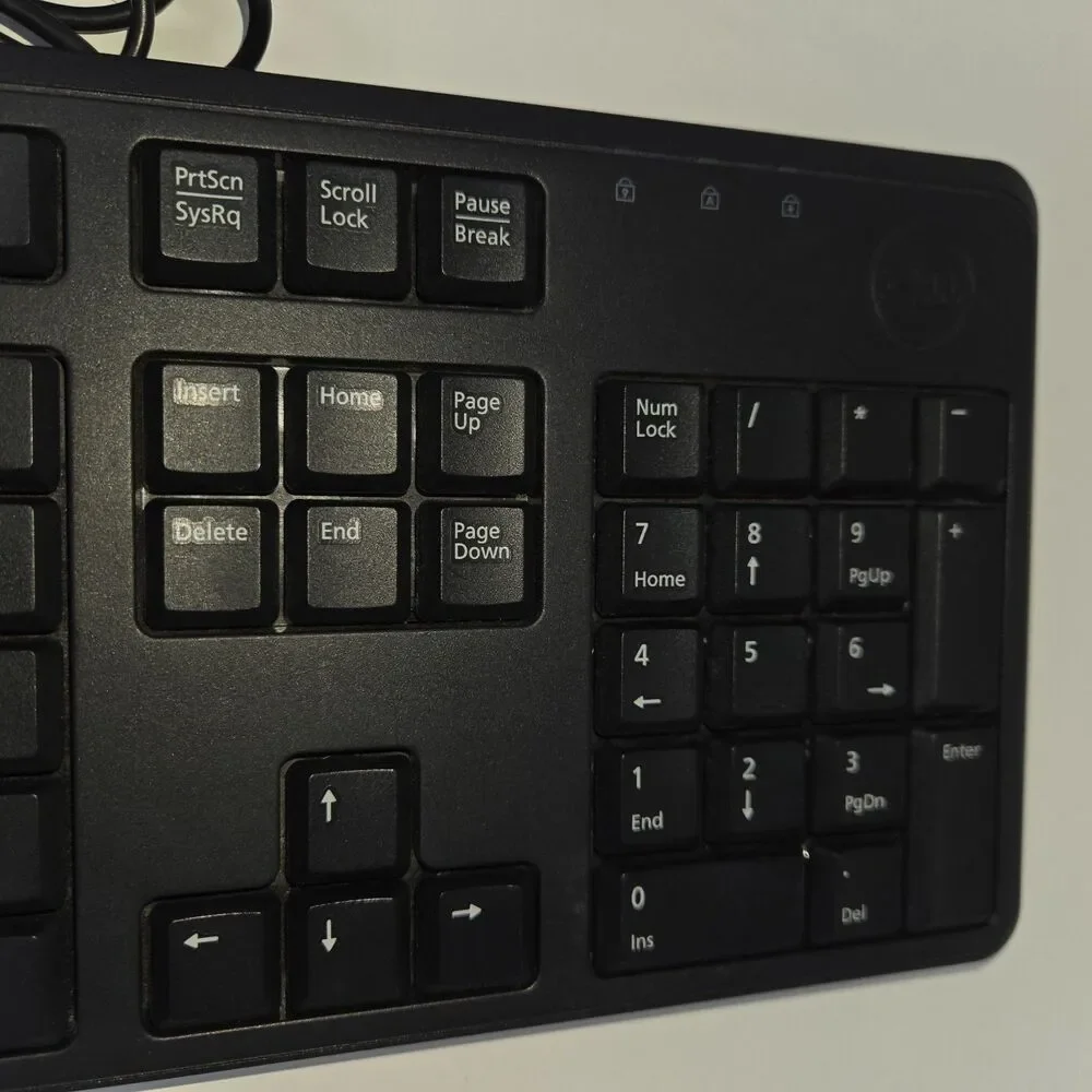 Dell Quiet Key Keyboard KB212-B 104 Key USB Wired Ultra Slim Keyboard Lot of 5